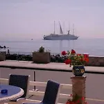 ホテル ラ リヴァ