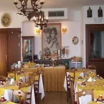 ホテル ラ リヴァ 3*