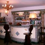 ラ リヴァ ホテル