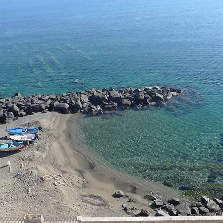 La Riva מלון