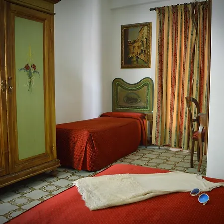 Otel La Riva