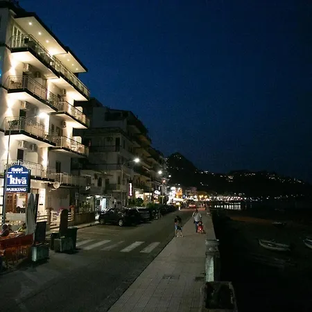 La Riva Hotel Giardini-Naxos