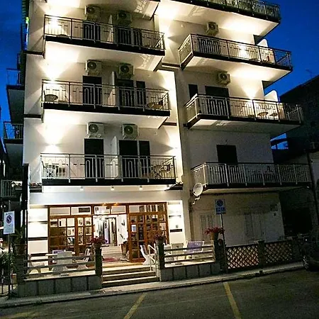 La Riva 호텔
