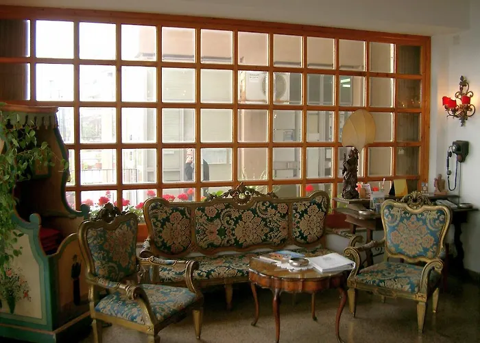 La Riva Hotell Giardini Naxos