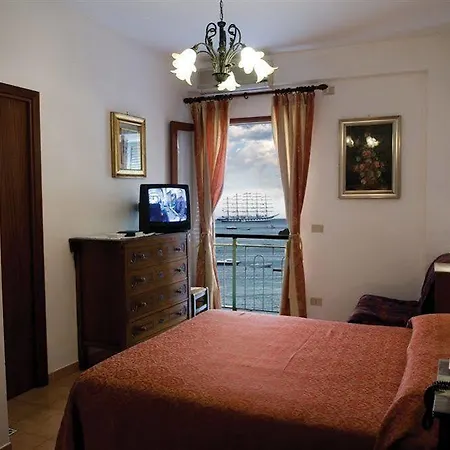 Szálloda La Riva Giardini Naxos