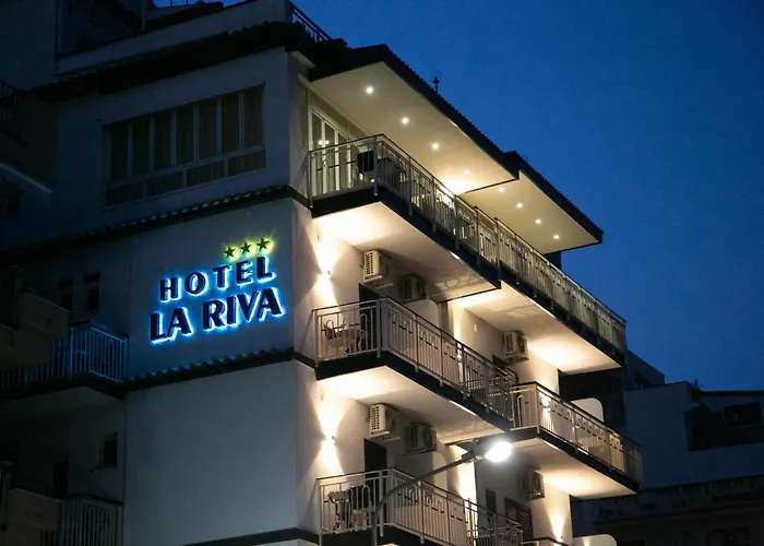 La Riva 3* جيارديني ناكسوس