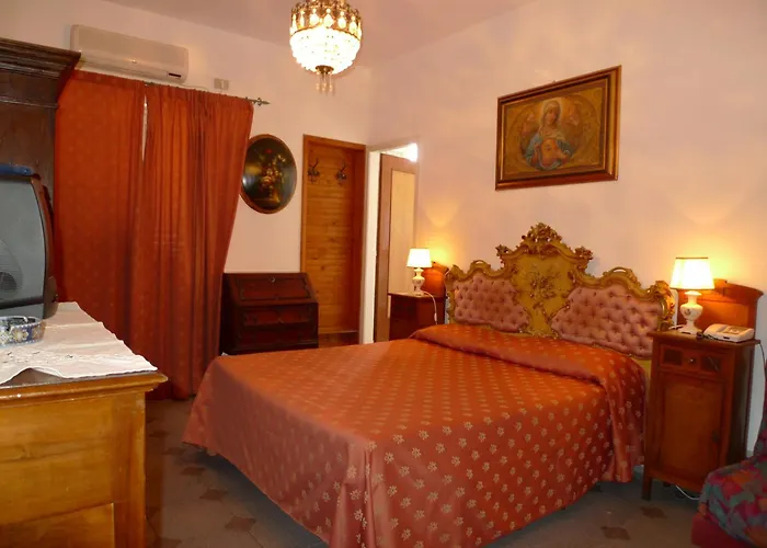 فندق La Riva جيارديني ناكسوس