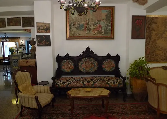 فندق La Riva جيارديني ناكسوس